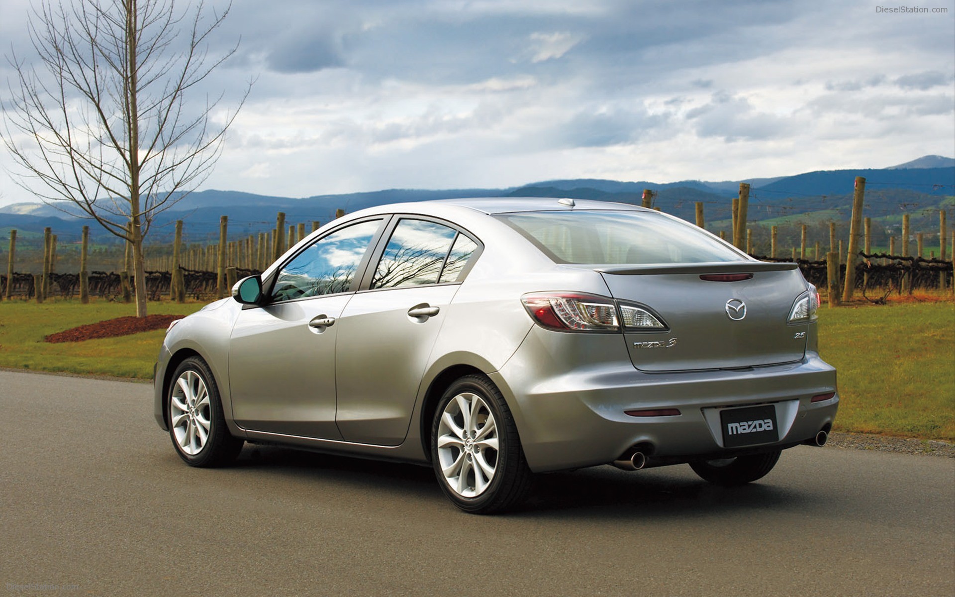 Mazda 3 Sedan 2010